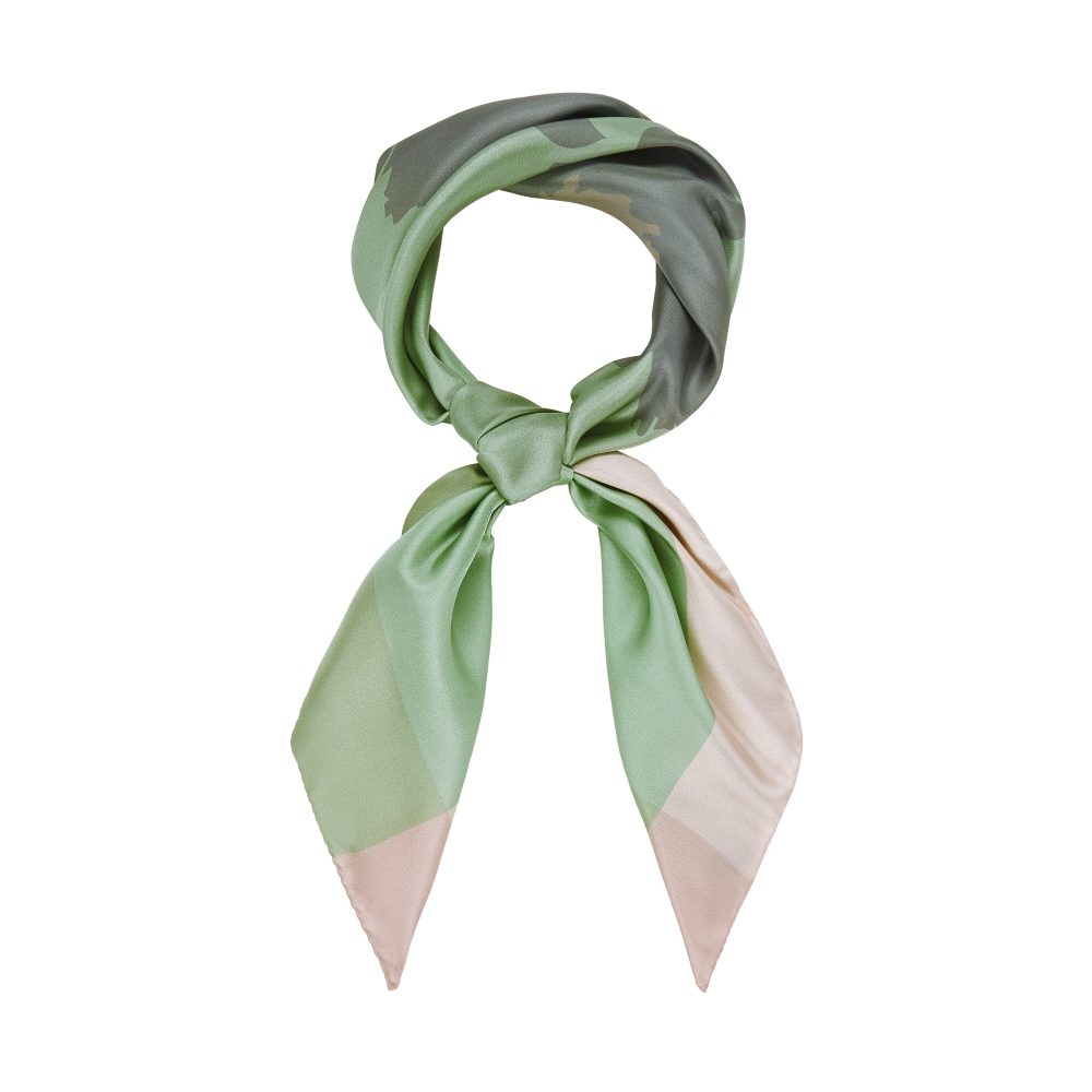 DESIGNER PAINTED DAISY SCARF IN BUD GREEN, PEARL AND SILVER